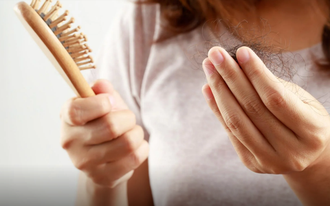 Tóc thưa dần theo thời gian - Đây có thể là các nguyên nhân dẫn đến rụng tóc mà bạn đang bỏ qua