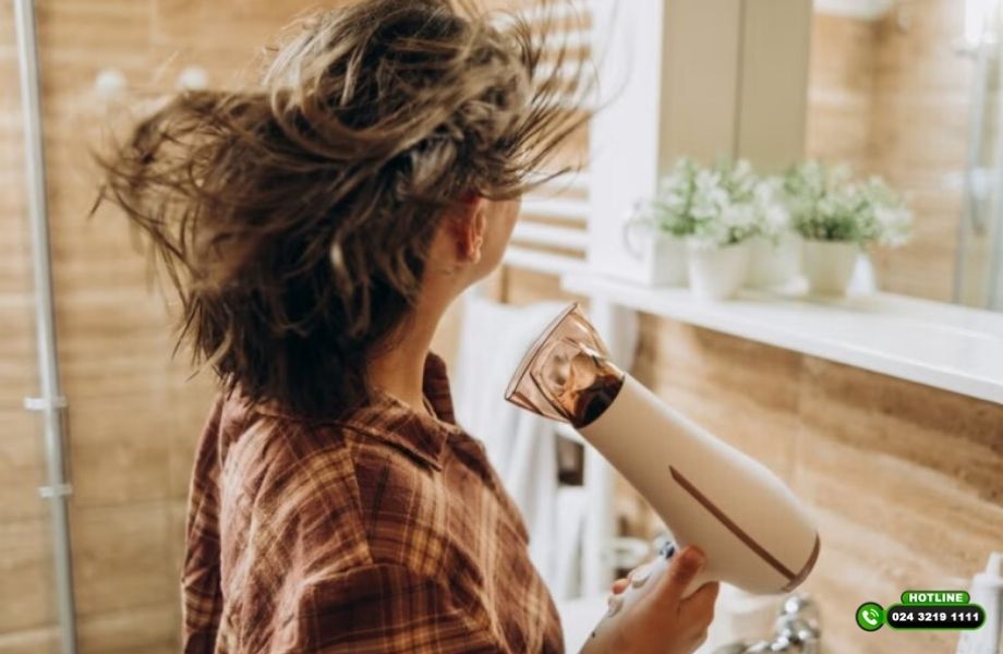 Chuyên gia bật mí cách gội đầu đúng cách tránh rụng tóc ai cũng nên biết