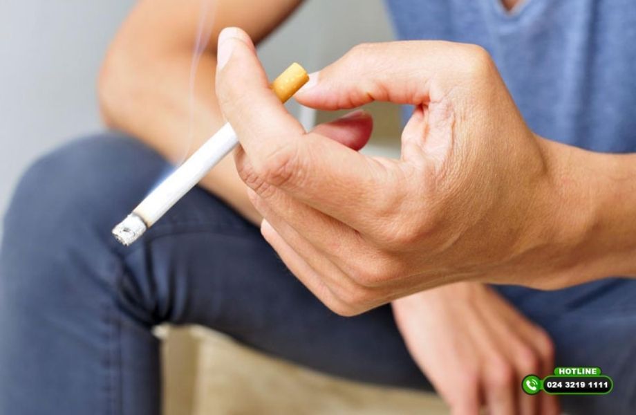 Hút thuốc lá có gây rụng tóc không? Chuyên gia phân tích cơ chế ảnh hưởng